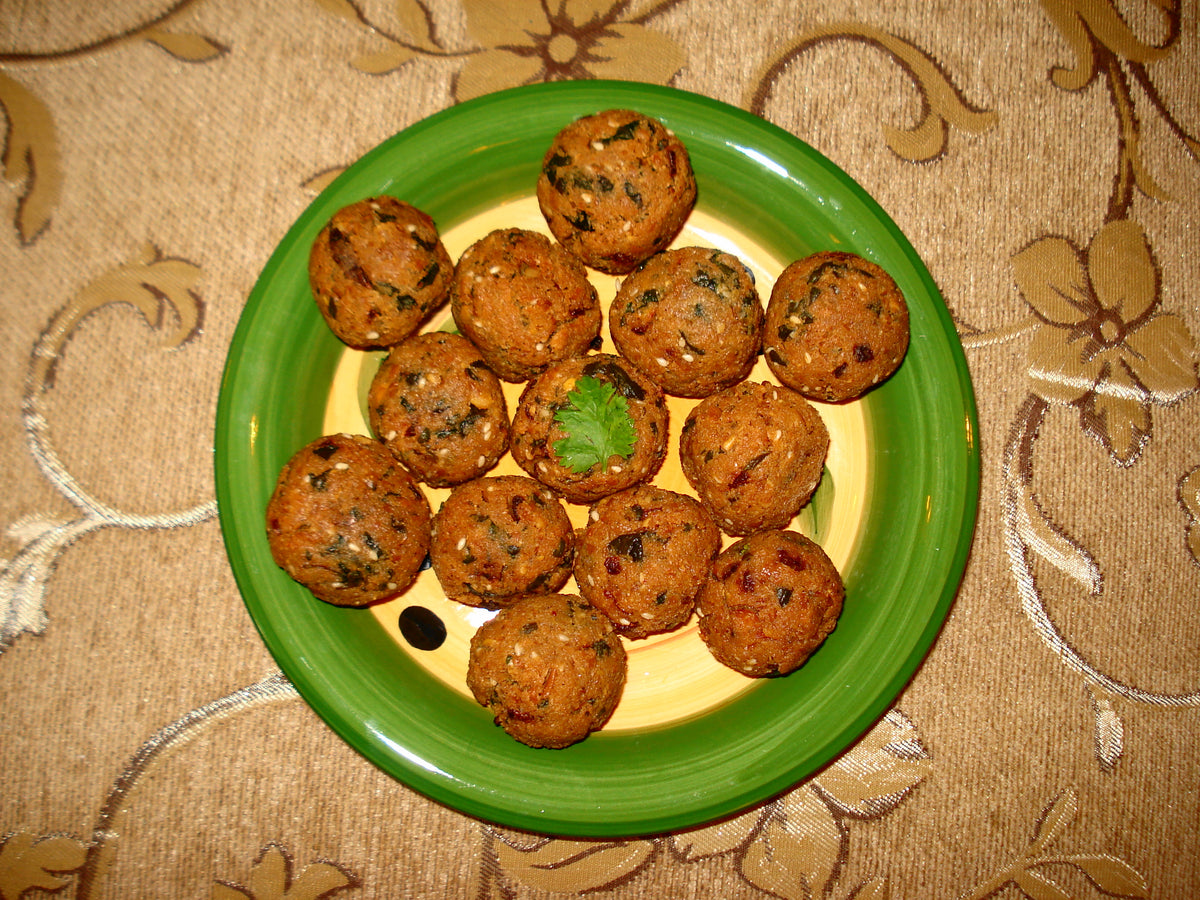 High-resolution falafel, a classic use for Spice Czar Ground Coriander. CC0 photo by Miansari66 via Wikimedia Commons.