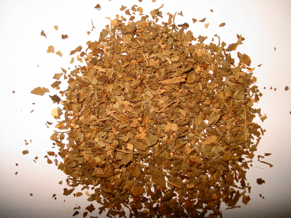 Dried parsley leaves, accurately representing Spice Czar Dried Parsley. Wikimedia Commons public-domain image by Miansari66.
