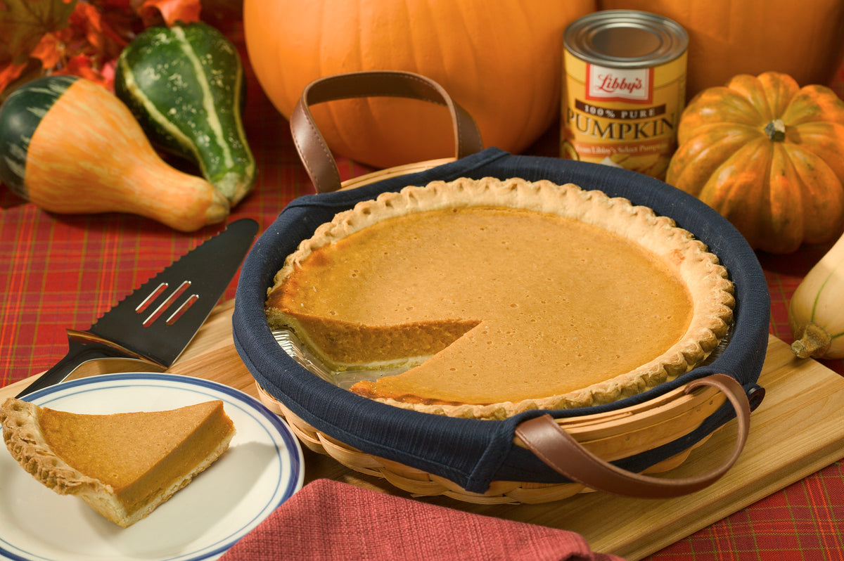 High-resolution pumpkin pie, a classic baking use for Spice Czar Ground Nutmeg. Public-domain USDA image via Wikimedia Commons.